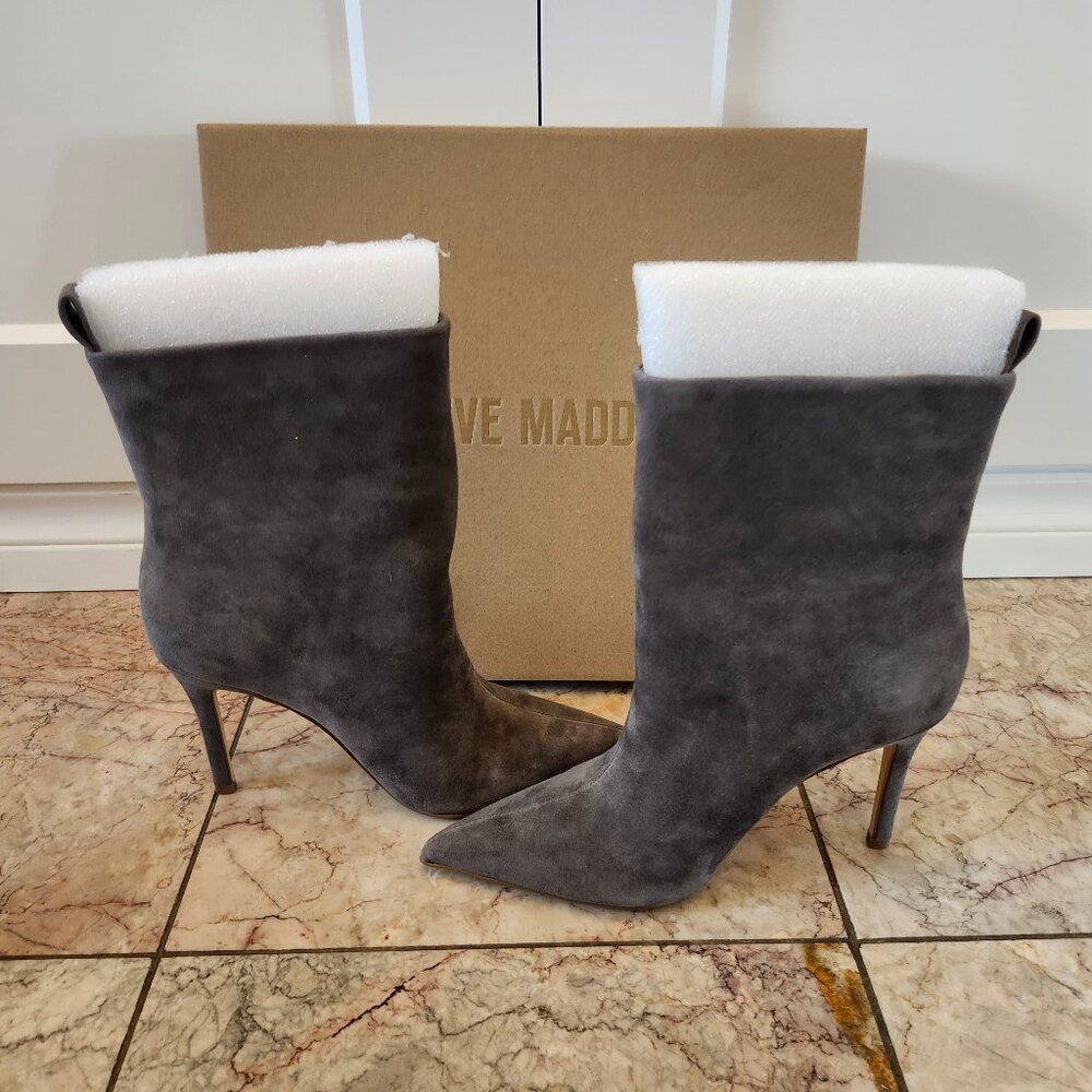 Steve Madden Suede Boots